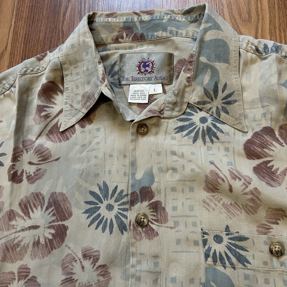 The Territory Ahead Silk Shirt Men's L Floral Hawaiian Short Sleeve Button Up